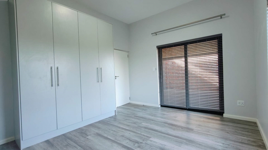 To Let 3 Bedroom Property for Rent in Island View Western Cape